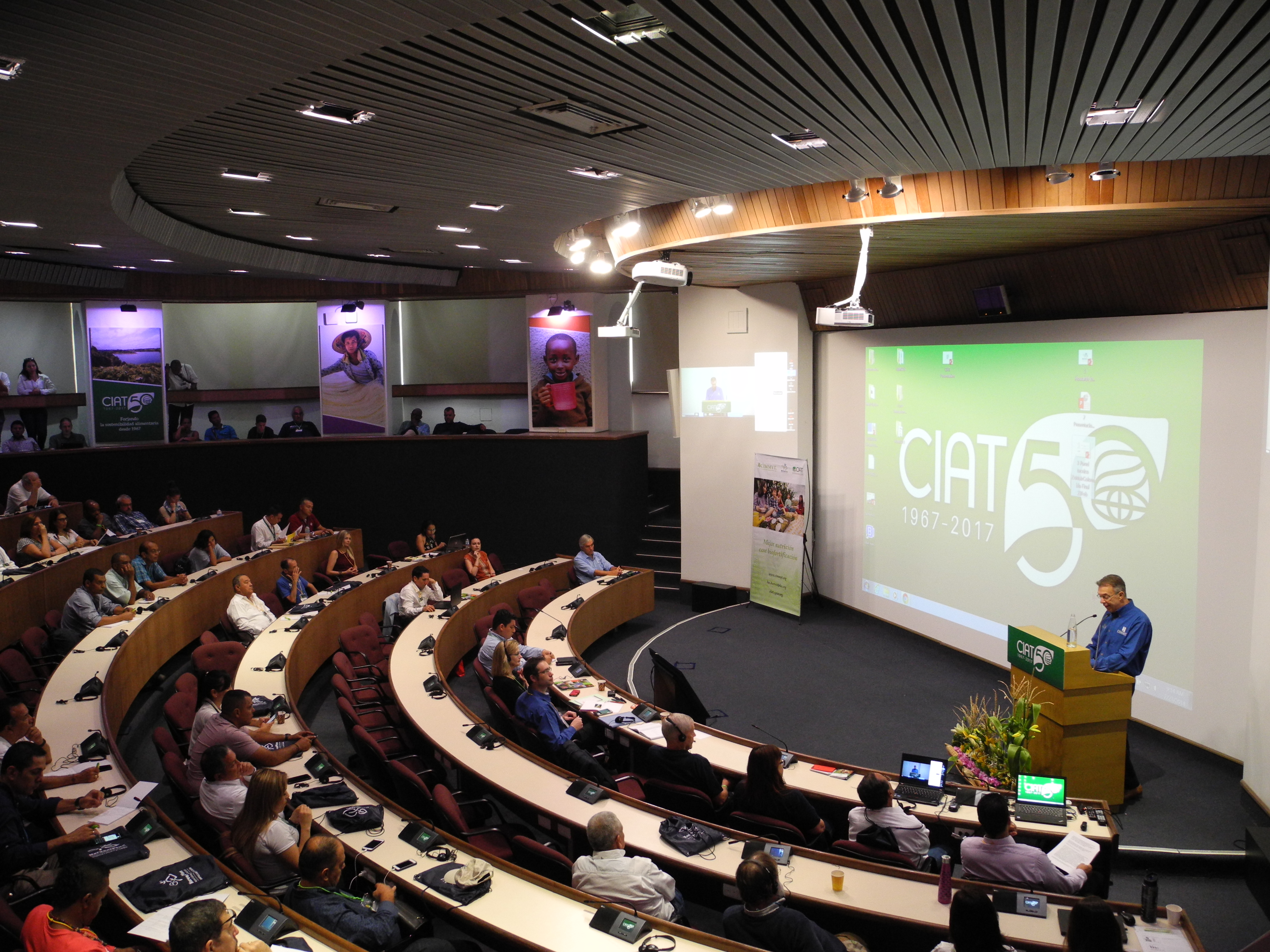 CIMMYT Director General Martin Kropff speaks at the launch of zinc-enriched maize. (Photo: Jennifer Johnson/CIMMYT)