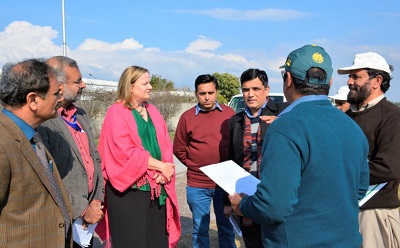 USAID officials visit CIMMYT-Pakistan. Photo: CIMMYT.