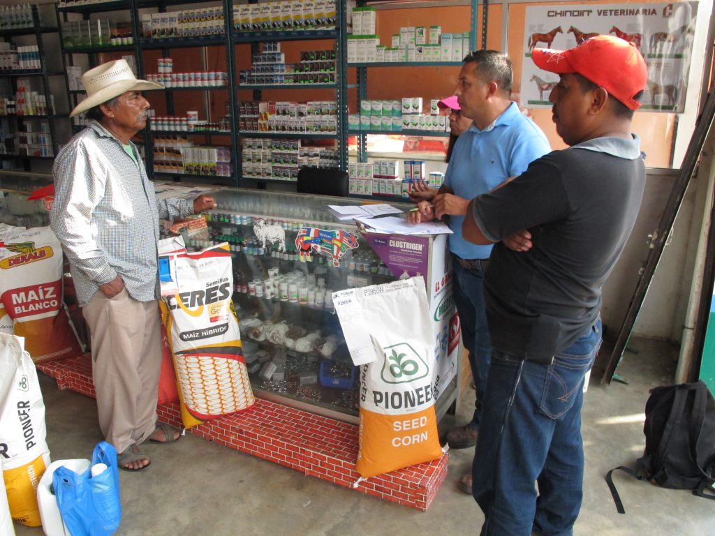 An agro-dealer shop in La Concordia, in Mexico's state of Chiapas, offers different varieties of maize alongside veterinary supplies. (Photo: Ciro Domínguez)