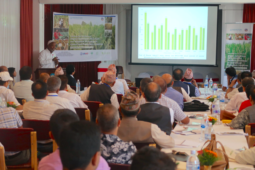 Seed systems specialist AbduRahman Beshir shares CIMMYT’s experiences in hybrid testing and seed business promotion in Nepal. (Photo: Bandana Pradhan/CIMMYT)