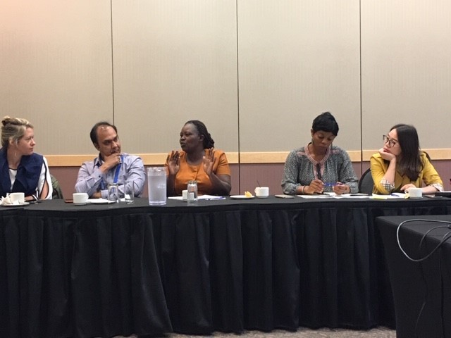 Lominda Afedraru (center) from Uganda’s Daily Monitor shares her experience covering science with participants at the journalist roundtable. (Photo: Marcia MacNeil/CIMMYT)