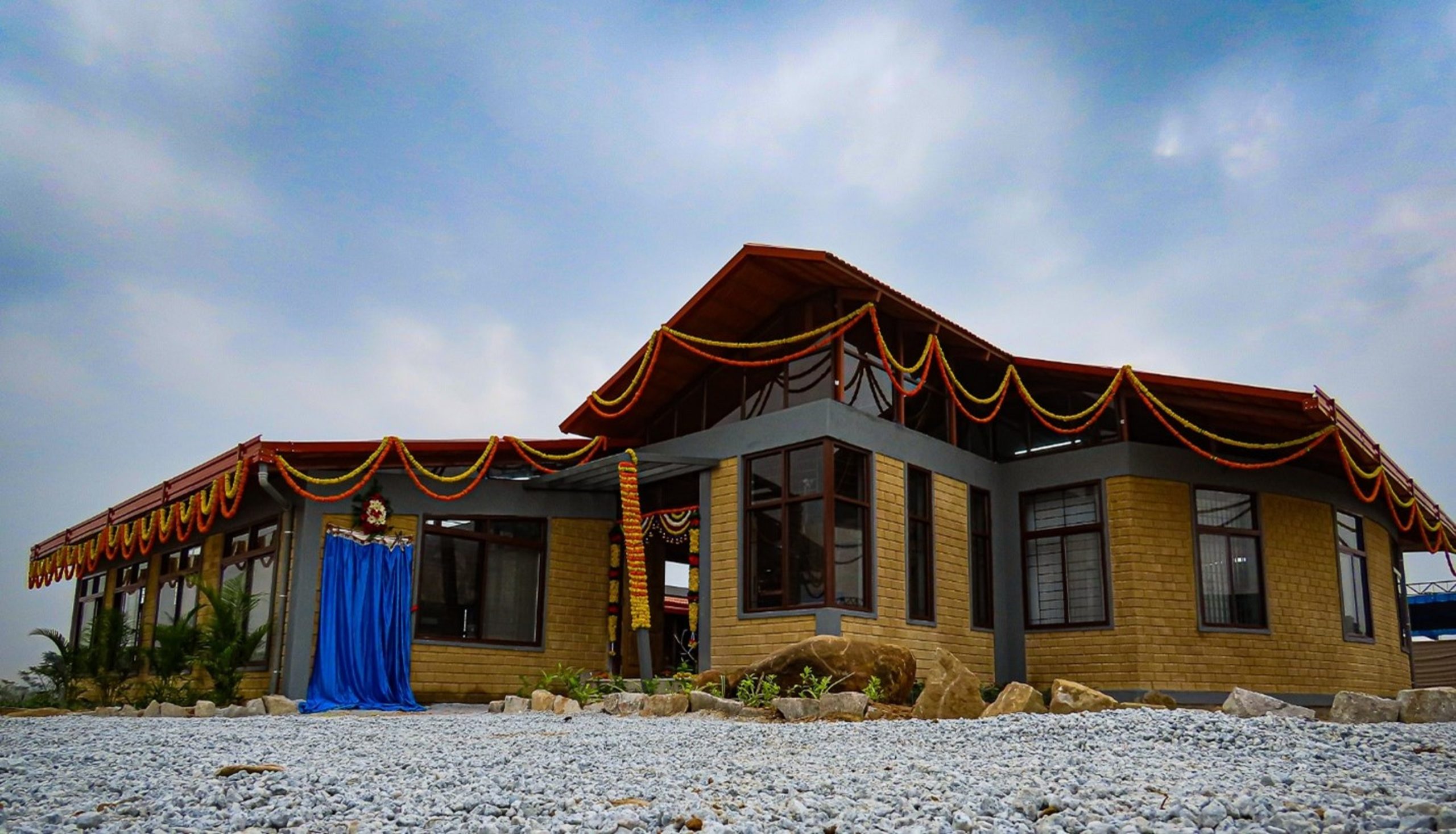 Edificio principal de la instalación de dobles haploides del CIMMYT en Kunigal, estado de Karnataka, India. (Foto: CIMMYT)
