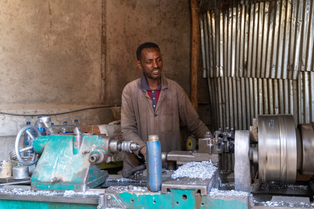 Ethiopian machines for Ethiopian farmers CIMMYT