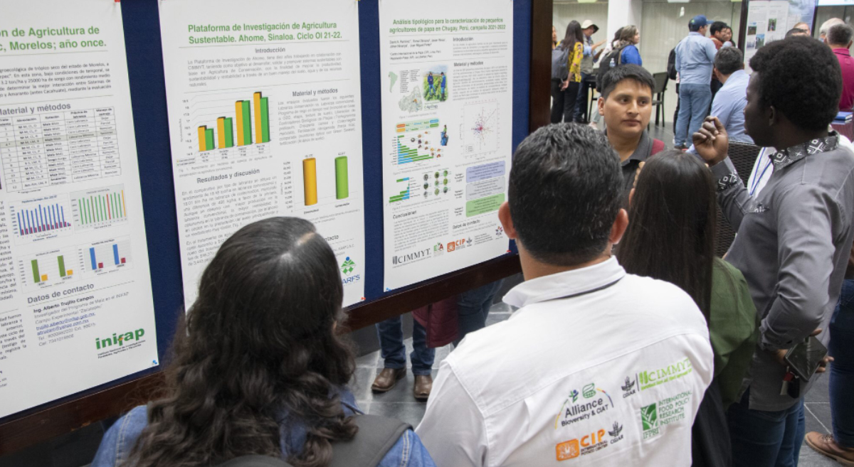 Investigadores de América Latina durante el Simposio Internacional de Plataformas de Investigación 2023. (Foto: Francisco Alarcón / CIMMYT)