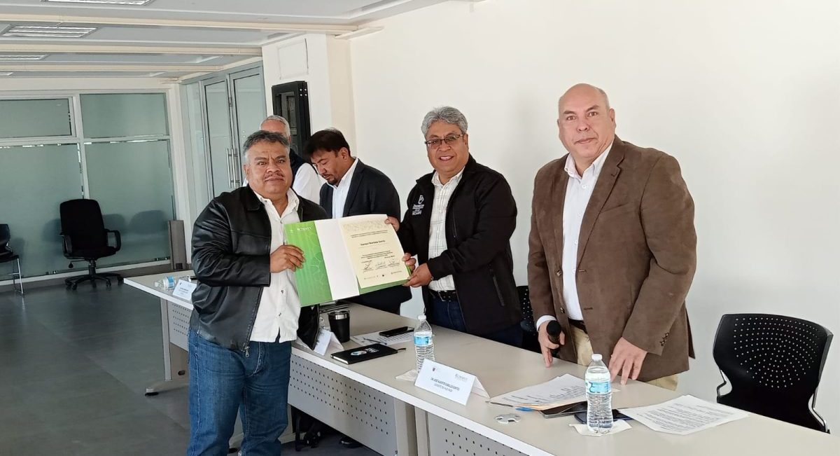 Ceremonia de entrega de certificados en las instalaciones de la Secretarìa del Campo de Zacatecas. (Foto: Hub Intermedio.CIMMYT)