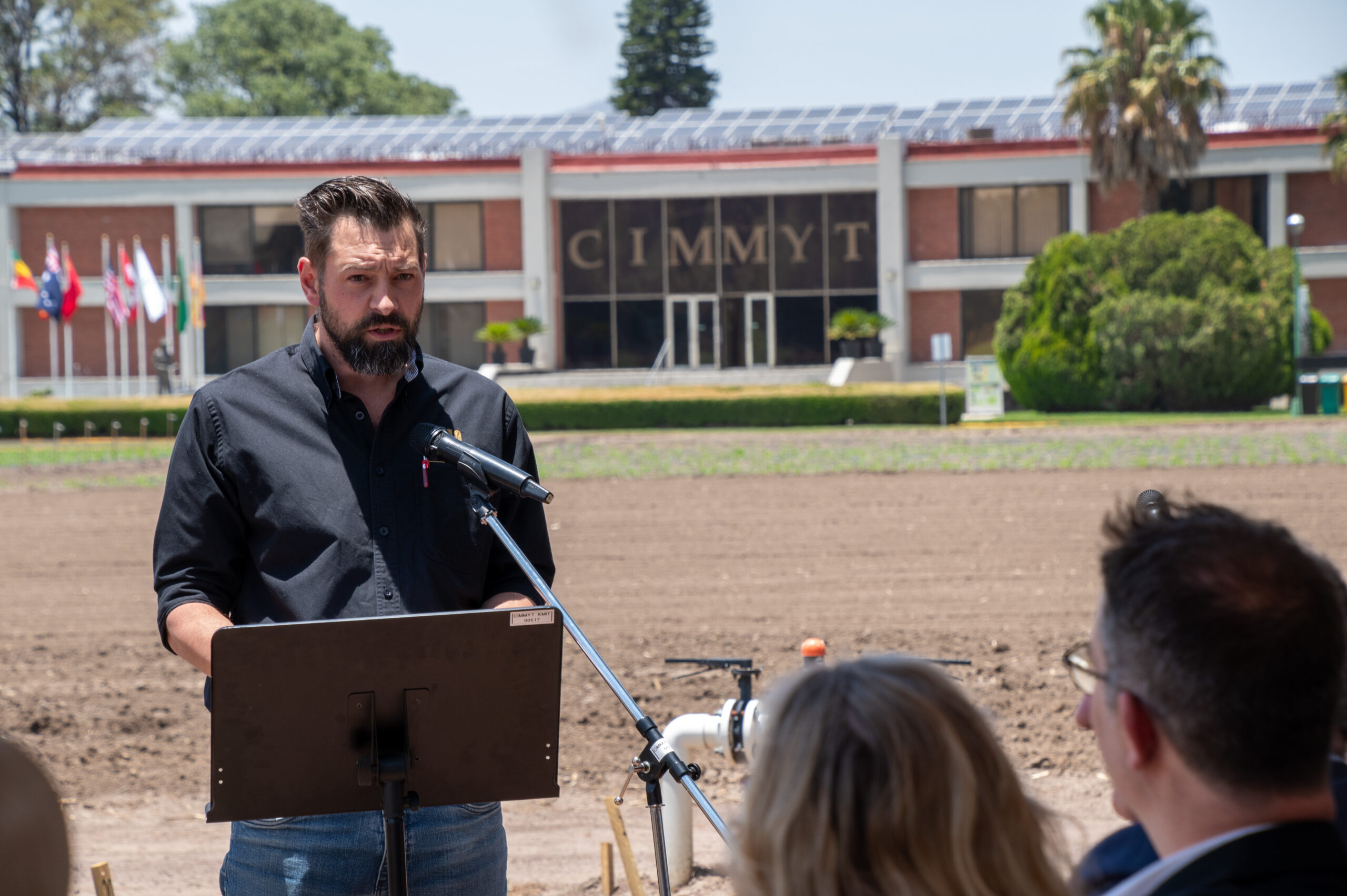 Jelle Van Loon, director adjunto de Programas en CIMMYT y representante regional para América Latina, ofrece un mensaje durante la inauguración de la oficina del World Vegetable Center (WorldVeg) en México.(Fotografía: Jenifer Morales/CIMMYT)