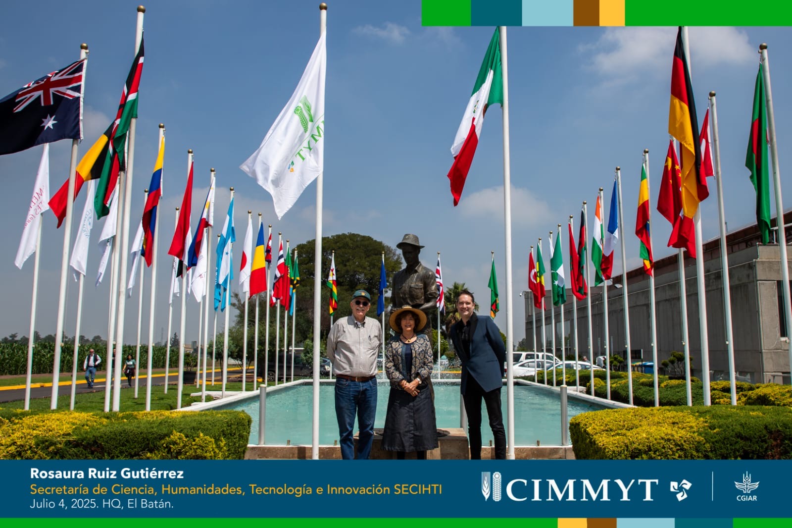 Rosaura Ruiz Gutiérrez y Julio Berdegué visitan el CIMMYT para conocer los avances en ciencia e innovación agroalimentaria. (Foto: Dinorah Guzmán/CIMMYT)