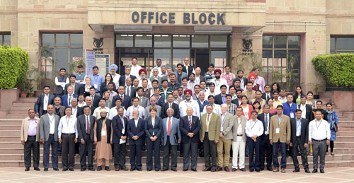 Key stakeholders for CCAFS flagship projects pose for a photo.
