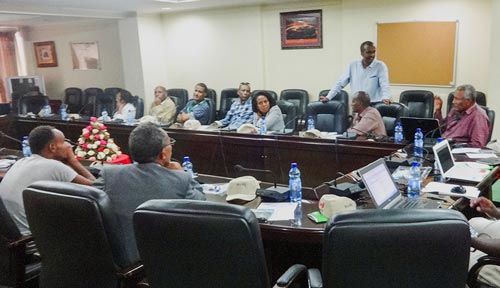 QPM seed production management training in progress. Photos: S. Mahifere/CIMMYT