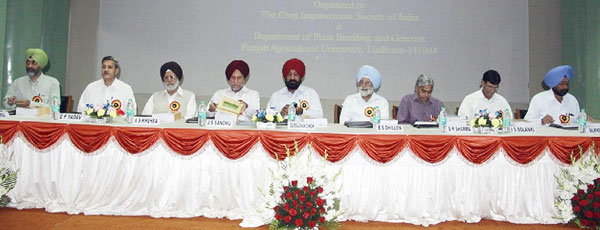 Inaugural function of the 58th All India Coordinated Maize Workshop (from left to right: H.S. Dhaliwal, O.P. Yadav, A.S. Khehra, J.S. Sandhu, Gurbachan Singh, B.S. Dhillon, S.K. Sharma, I.S. Solanki and B. Singh.)