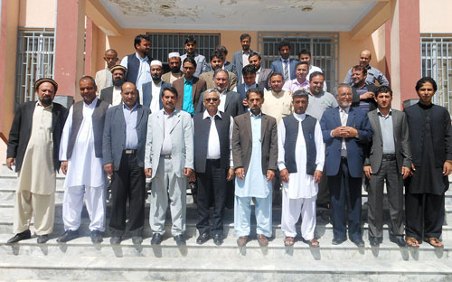 Fourth Annual Maize Workshop participants, ARIA, Badambagh, Kabul. Photo: Masud Sultan, CIMMYT