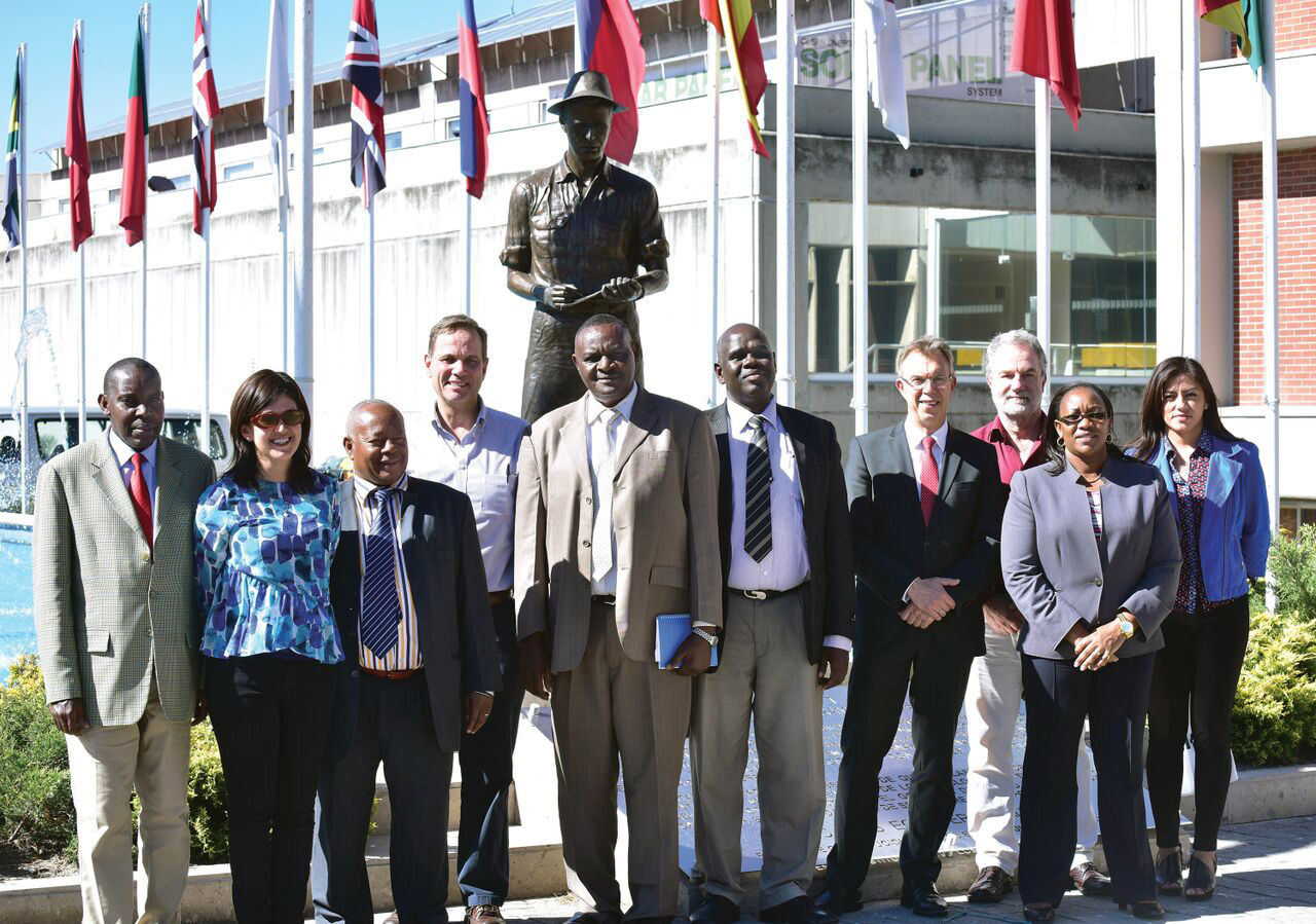 From L-R: Yabesh Monari, Natalia Palacios, Peter Mwangi Njugana, Kevin Pixley, Johnson Irungu, Charles Bett, Martin Kropff, Hans Braun, Sicily Kariuki and Ana Laura Ayala. Photo: CIMMYT