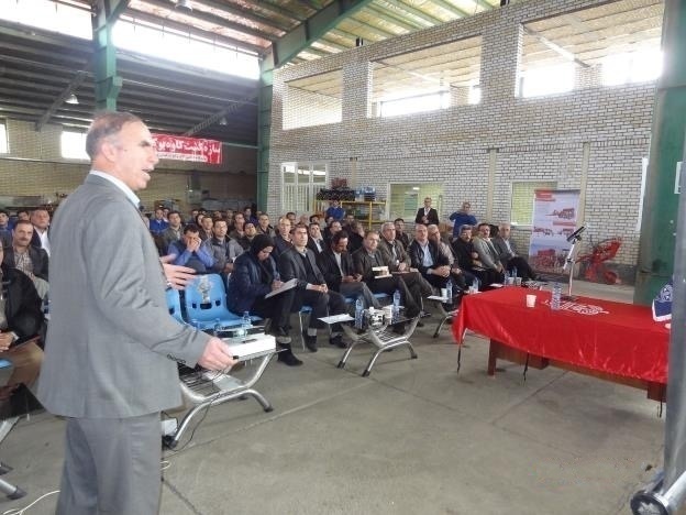 Asadi speaking on long-term adaptation to CA-based crop management technologies and how climate-smart agriculture save farmers money, time and increase soil matter and fertility at a workshop in West Azerbaijan. During conservation agriculture workshop. Photo: Kaveh Siadat/Kaveh Sazehkesht Bukan Company