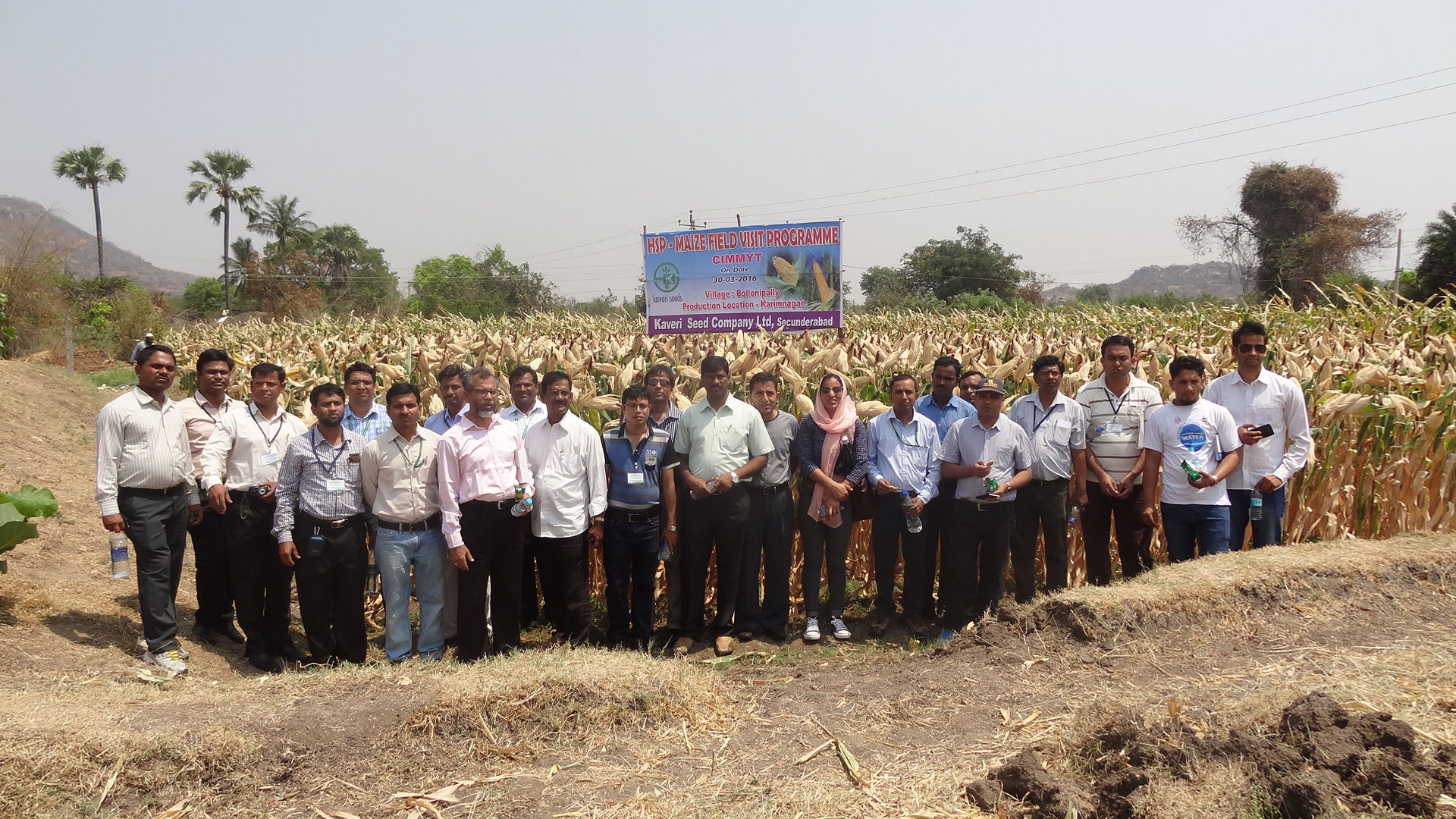 Participants learn about large-scale commercial seed production a during a visit to Kaveri Seeds Pvt. Ltd in Jiyanpur. Photo: CIMMYT