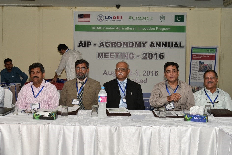 Inaugural session of the meeting. From left to right: Imtiaz Hussain, Ahmed Bakhsh, Nadeem Amjad and Imtiaz Muhammad. Photo: 