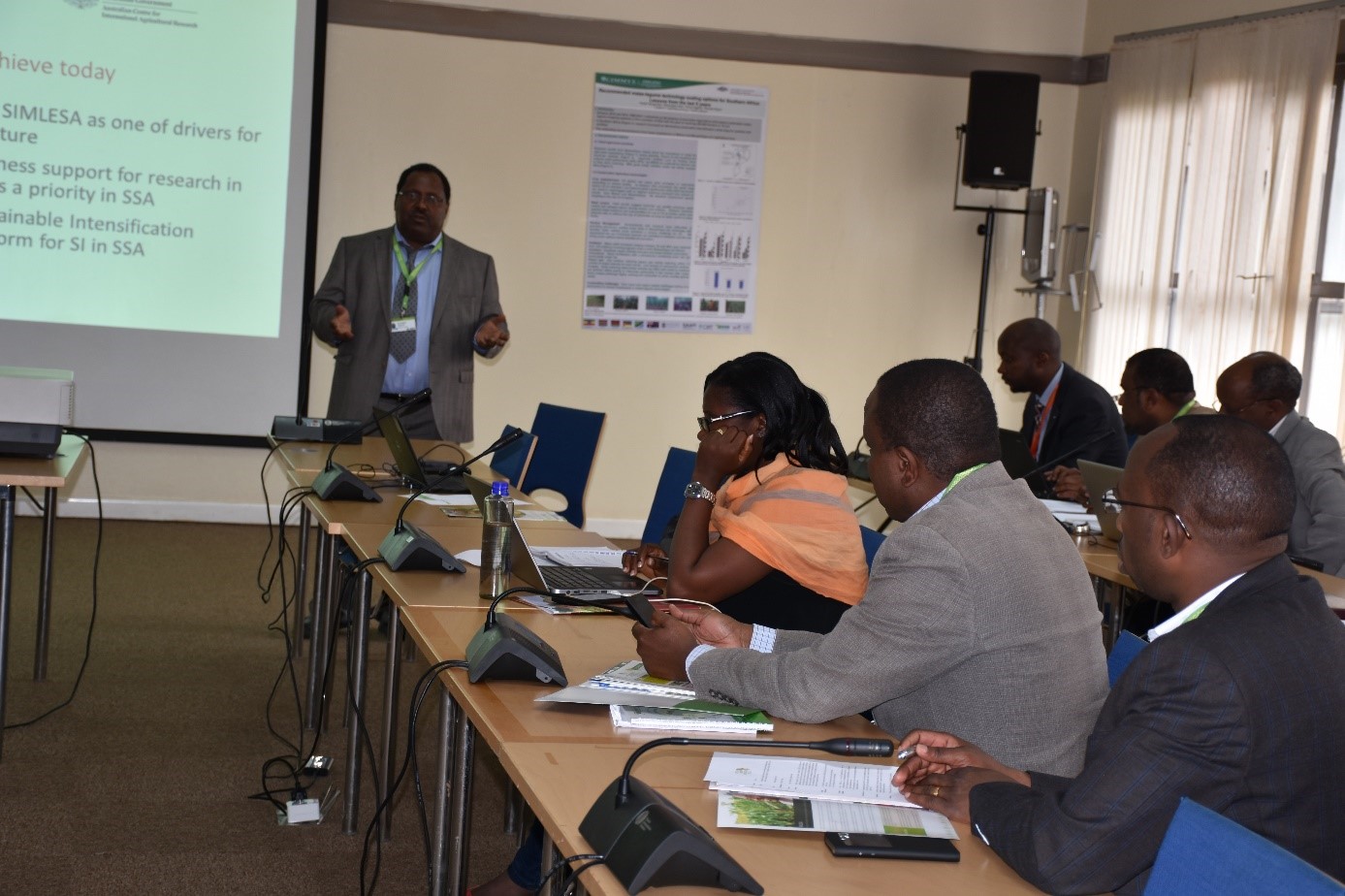 Mulugetta Mekuria, project leader of SIMLESA, makes a presentation focusing on SIMLESA’s work. Photo: B. Wawa/CIMMYT