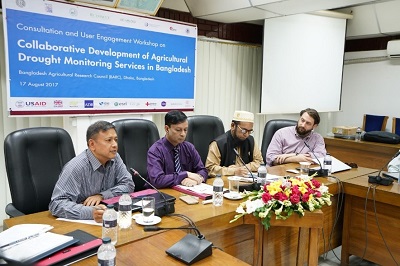 (L-R) Birendra Bajracharya, regional program manager at the International Centre for Integrated Mountain Development, Shams Uddin Ahmed, director of the Bangladesh Meteorological Department, Muhammad Jalal Uddin, executive chairman the Bangladesh Agriculture Research Council and Timothy J. Krupnik, CIMMYT systems agronomist. Photo: Santosh Raj Pathak/ICIMOD