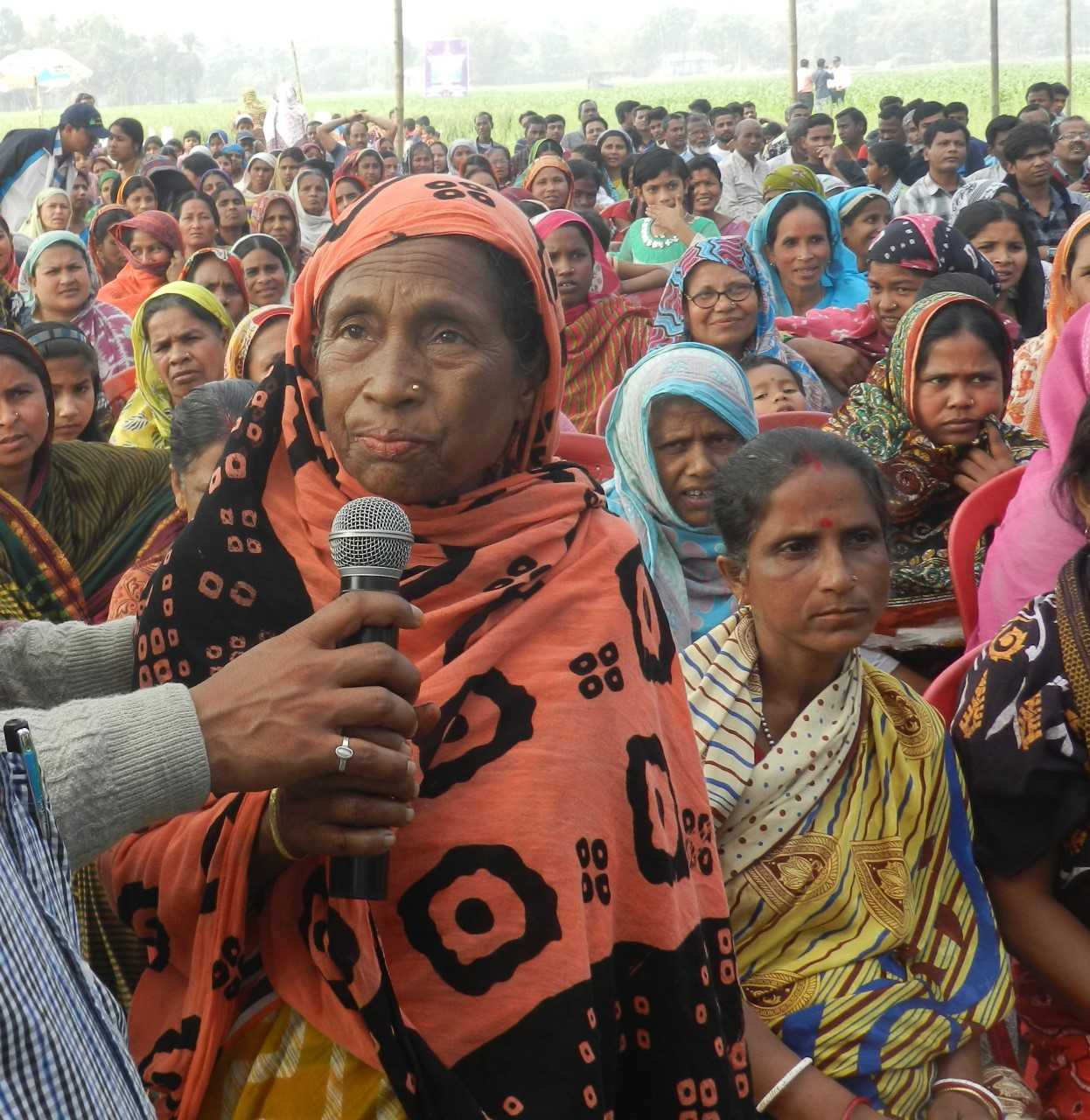 A female farmer telling her story. Photo: CIMMYT.