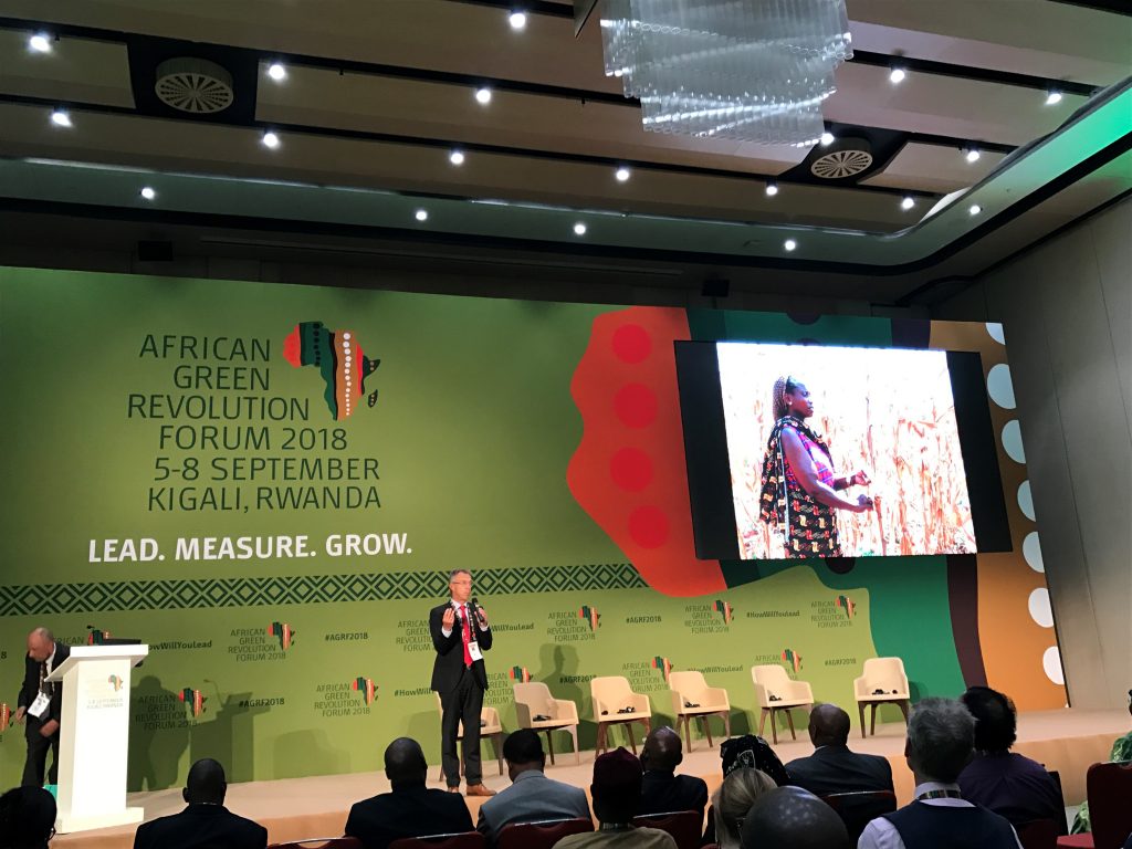 The director general of CIMMYT, Martin Kropff, was the keynote speaker of the AGRF 2018 round-table discussion "Quality Means Quantity – Seed Processing Technology and Production Approaches for Agricultural Benefit." (Photo: CIMMYT)